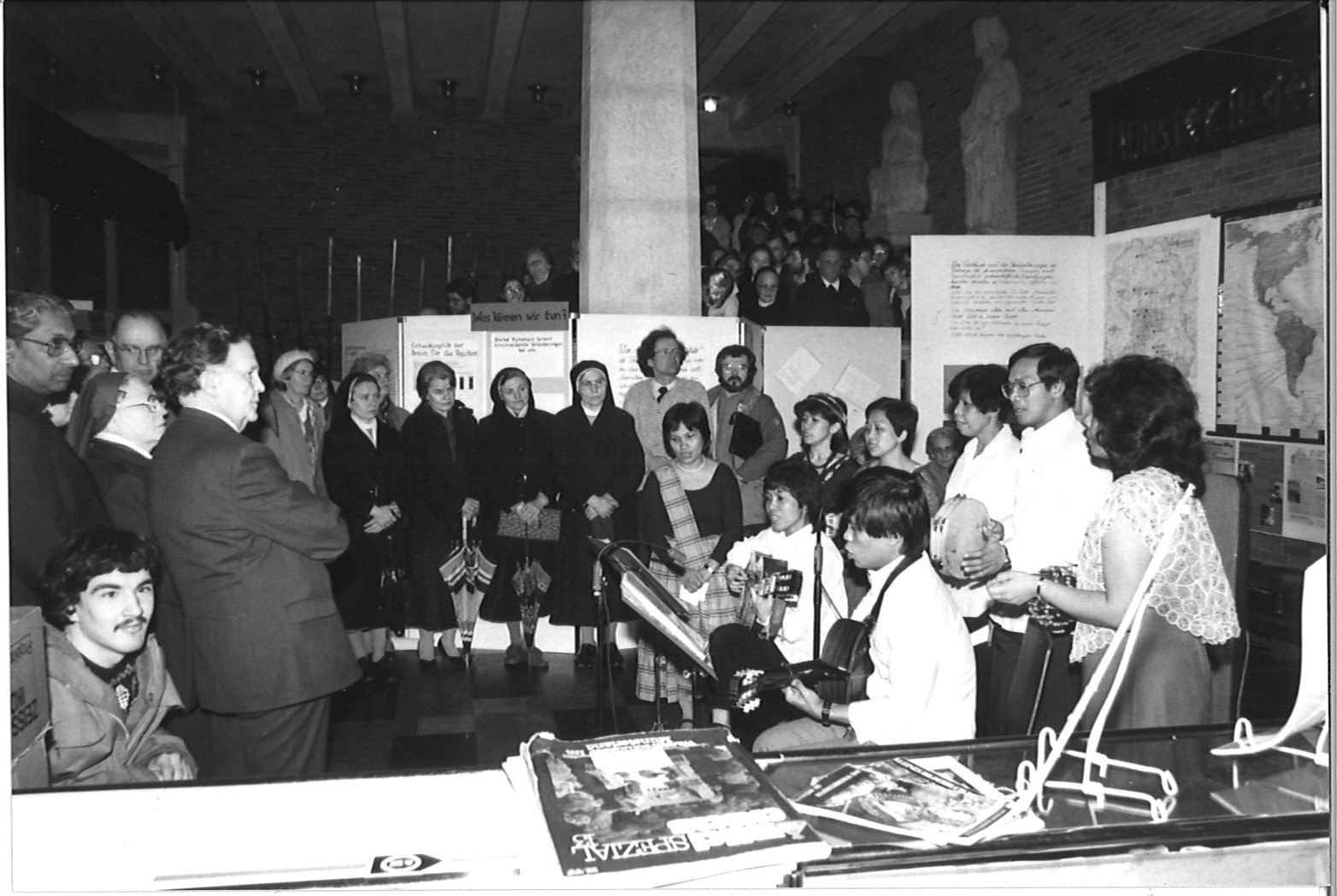 Musikgruppe ALAP bei der Eröffnung 1987